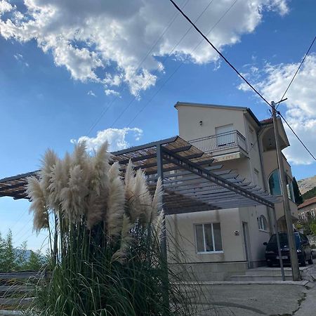 Sun City Apartments Trebinje Ngoại thất bức ảnh