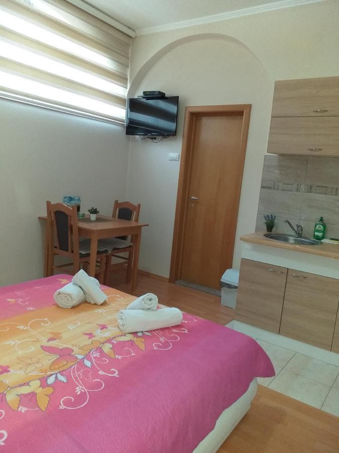Sun City Apartments Trebinje Ngoại thất bức ảnh