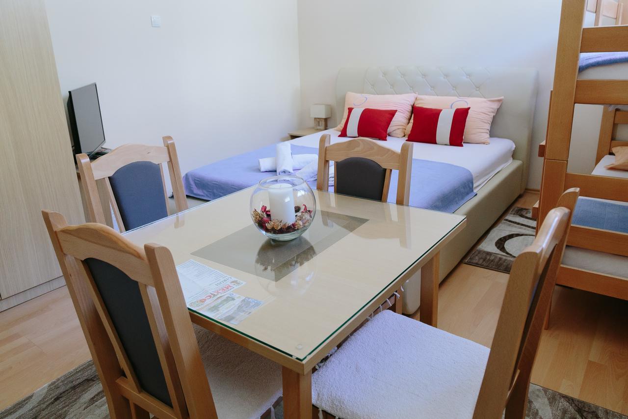 Sun City Apartments Trebinje Ngoại thất bức ảnh