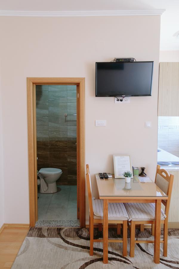Sun City Apartments Trebinje Ngoại thất bức ảnh